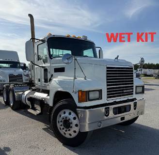 Mack CHU613 Day Cab Truck - MP8, 10 Speed Manual