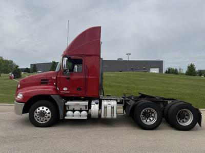 Mack CXU613 Day Cab Truck - MP7 395HP, 10 Speed Manual