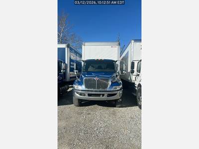 International MV 24 ft Box Truck