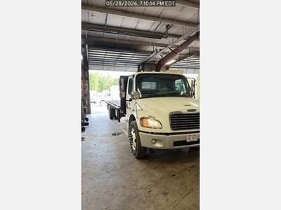 Freightliner M2 - NON-CDL Flatbed Truck