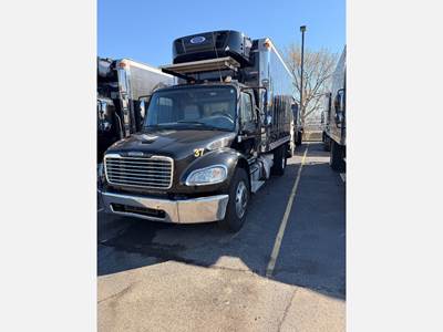 Freightliner M2 106 14 ft Refrigerated Truck - 240HP, Automatic, Carrier