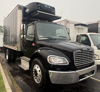 Freightliner M2 106 14 ft Refrigerated Truck - 220HP, Automatic, Carrier