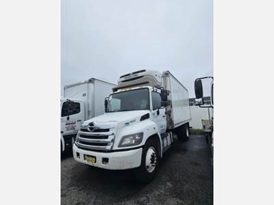 Hino 268 18 ft Refrigerated Truck - Automatic, Thermoking