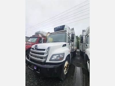 Hino 268 22 ft Refrigerated Truck - Automatic, Carrier