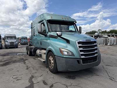 Freightliner Cascadia 126 Sleeper Semi Truck - 72" Mid Roof, Detroit 455HP, Automatic