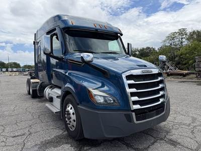 Freightliner Cascadia 126 Sleeper Semi Truck - 72" Mid Roof, Detroit 455HP, Automatic