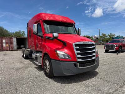 Freightliner Cascadia 126 Sleeper Semi Truck - 72" Mid Roof, Detroit 455HP, Automatic