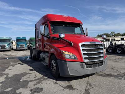 Freightliner Cascadia 126 Sleeper Semi Truck - 72" Mid Roof, Detroit 455HP, Automatic