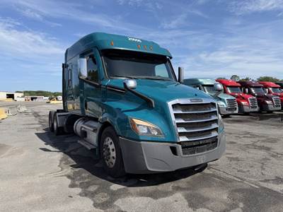 Freightliner Cascadia 126 Sleeper Semi Truck - 72" Mid Roof, Detroit 455HP, Automatic