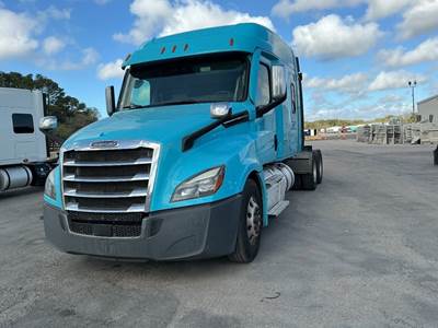 Freightliner Cascadia Sleeper Semi Truck - 72" Mid Roof, Detroit 455HP, Automatic