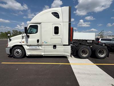 Freightliner Cascadia Evolution Sleeper Semi Truck - 76" Raised Roof, Detroit 505HP, Automatic