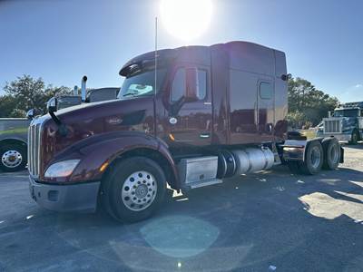 Peterbilt 579 Sleeper Semi Truck - Raised Roof, Cummins 450HP, Automatic