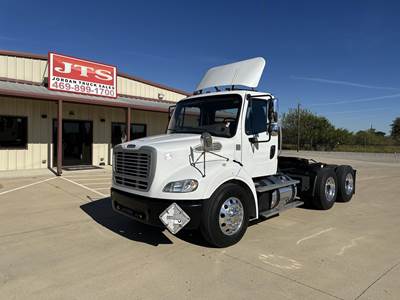 Freightliner M2 112 Day Cab Truck - Detroit 410HP, 10 Speed Ultrashift Amt