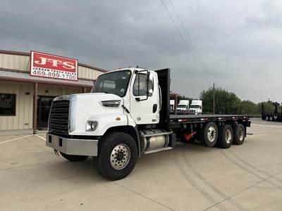 Freightliner 108SD Tandem Axle 26 ft Flatbed Truck - 350HP, 6 Speed Allison Rds Automatic