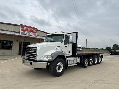 Mack Granite 64BT Quad Axle 23.5 ft Flatbed Truck - 395HP, 12 Speed M Drive Amt
