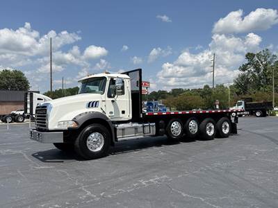 Mack Granite 64BT Tandem Axle 23.5 ft Flatbed Truck - 395HP, 12 Speed M Drive Amt