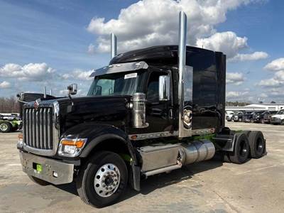 International HX Sleeper Semi Truck - 72" Mid Roof Sleeper, Cummins 500HP, 13 Speed Amt