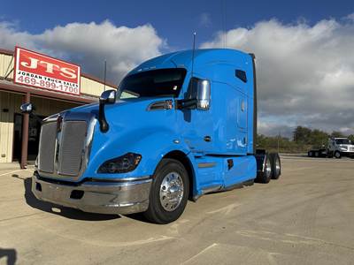 Kenworth T680 Sleeper Semi Truck - 76" Raised Roof Sleeper, Paccar 455HP, 12 Speed Endurant Amt