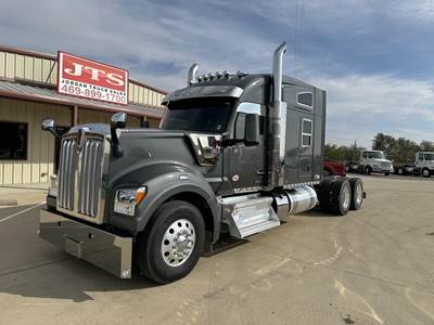 Kenworth W990 Sleeper Semi Truck - 76" Mid Roof Sleeper, Paccar 510HP, 18 Speed Manual