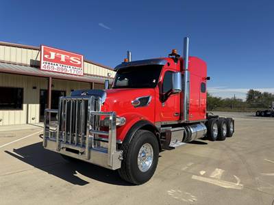 Peterbilt 567 Tri Axle Sleeper Semi Truck - 72" Mid Roof Sleeper, Cummins 605HP, 18 Speed Manual