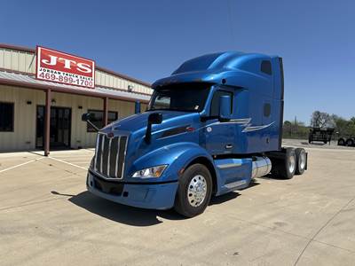 Peterbilt 579 Sleeper Semi Truck - 80" Raised Roof Sleeper, Paccar 455HP, 13 Speed Manual