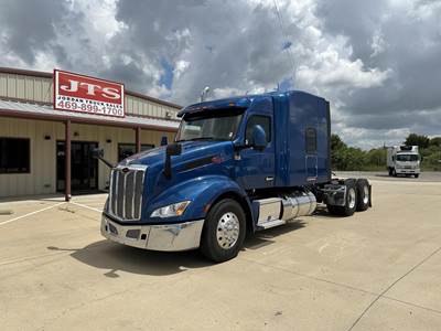 Peterbilt 579 Sleeper Semi Truck - 72" Raised Roof Sleeper, Cummins 500HP, 13 Speed Manual