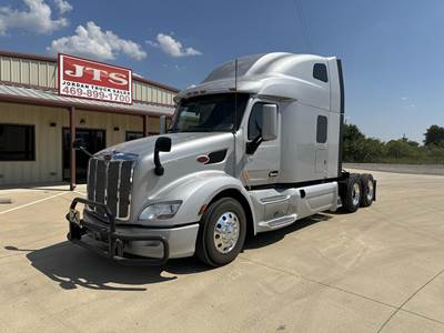 Peterbilt 579 Sleeper Semi Truck - 80" Raised Roof Sleeper, Cummins 500HP, 12 Speed Endurant Amt