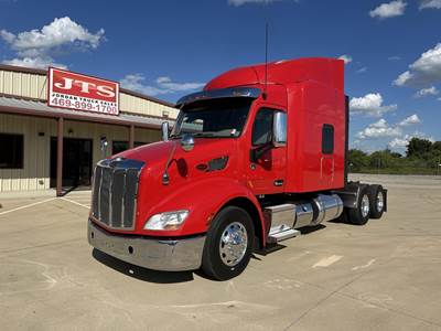 Peterbilt 579 Sleeper Semi Truck - 76" Raised Roof Sleeper, Paccar 455HP, 12 Speed Endurant Amt
