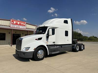 Peterbilt 579 Sleeper Semi Truck - 72" Raised Roof Sleeper, Cummins 450HP, 12 Speed Endurant Amt