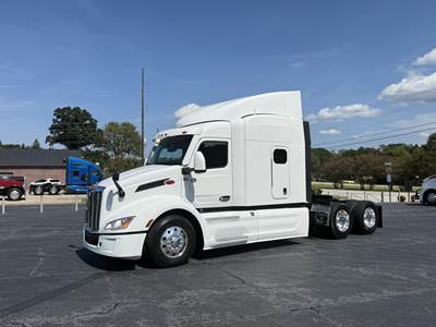 Peterbilt 579 Sleeper Semi Truck - 76" Mid Roof Sleeper, Paccar 456HP, 10 Speed Amt