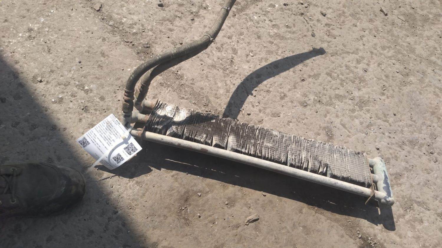 Caterpillar C15 Engine Oil Cooler for a 2007 Freightliner COLUMBIA 120