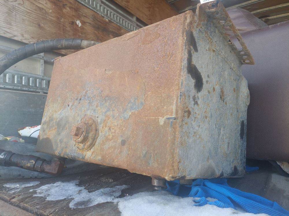2015 Hino 195 Hydraulic Tank For Sale Montréal, QC, Canada 8689