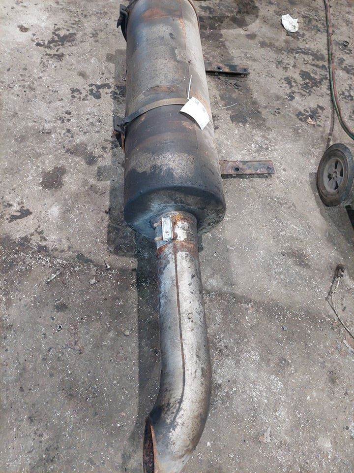 Caterpillar C12 Muffler for a 2007 Kenworth T600 For Sale Montréal