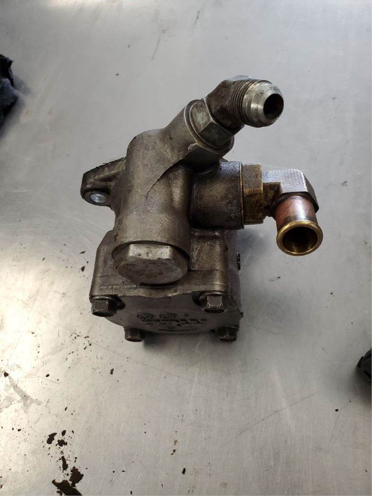 Cummins Power Steering Pump For Sale Montréal, QC, Canada 10380