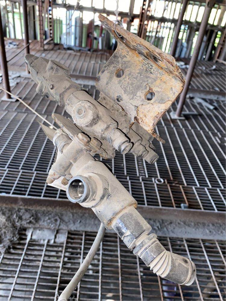 2010 Freightliner Columbia 120 Valve For Sale Montréal, QC, Canada 1.1