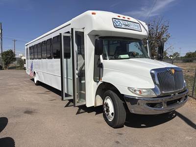 International 3200 Bus - MAXXFORCE 7, 260HP, Automatic