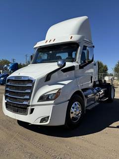 Freightliner Cascadia 126 Single Axle Day Cab Truck - Detroit 470HP, 12 Speed Dt12 Amt