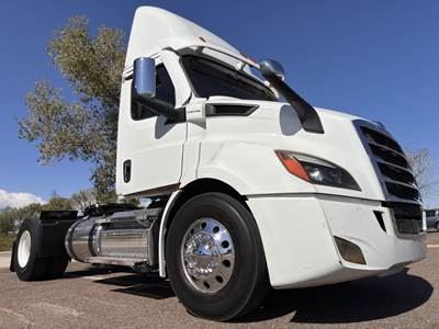 Freightliner Cascadia 126 Single Axle Day Cab Truck - Detroit 470HP, 12 Speed Dt12 Amt