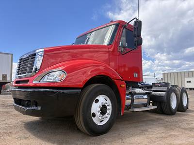 Freightliner Columbia 112 Day Cab Truck - Detroit, 13 Speed Manual