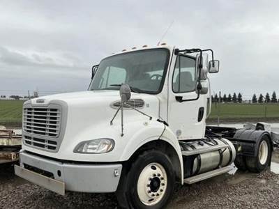 Freightliner M2 112 Single Axle Day Cab Truck - Detroit 410HP, 10 Speed Manual