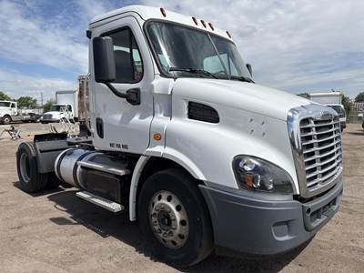 Freightliner M2 112 Single Axle Day Cab Truck - Detroit 410HP, 6 Speed Ultrashift Plus Amt