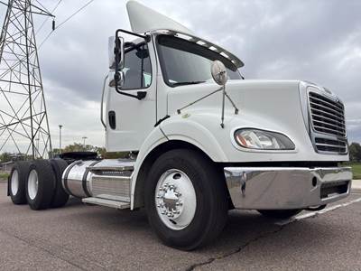 Freightliner M2 112 Day Cab Truck - Detroit 450HP, 6 Speed Allison Rds Automatic