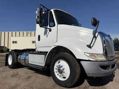 International TranStar 8600 Single Axle Day Cab Truck - N13, 10 Speed Manual
