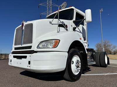 Kenworth T400 Single Axle Day Cab Truck - Paccar 260HP, 10 Speed Ultrashift Plus Automatic