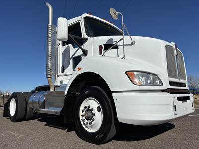 Kenworth T400 Single Axle Day Cab Truck - Paccar 260HP, 10 Speed Ultrashift Plus Automatic