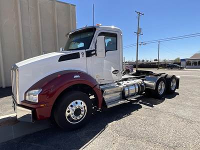 Kenworth T880 Day Cab Truck - Cummins 450HP, 12 Speed Endurant Amt
