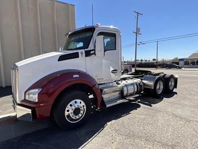 Kenworth T880 Day Cab Truck - Cummins 450HP, 12 Speed Endurant Automatic