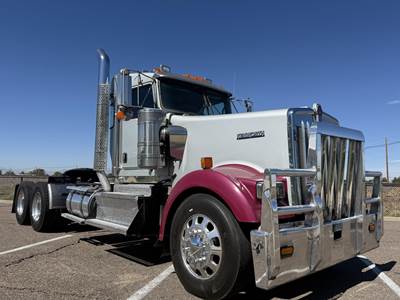 Kenworth W900B Day Cab Truck - Cummins 550HP, 18 Speed Manual