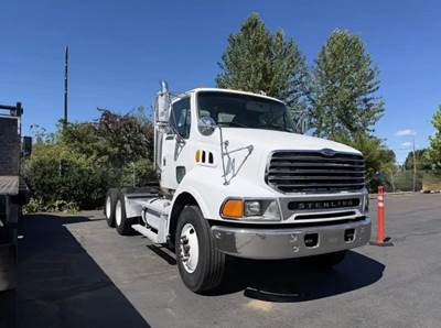 Sterling L9500 Day Cab Truck - Caterpillar 385HP, 13 Speed Manual