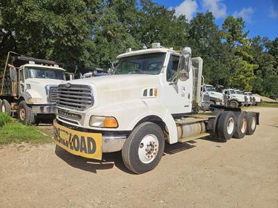 Sterling L9500 Tri Axle Day Cab Truck - Caterpillar 475HP, 10 Speed Autoshift Amt